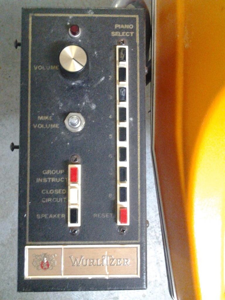 Wurlitzer 106 Instructor Controls