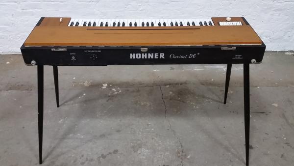 Clavinet D6 Back Logo and Wood Top
