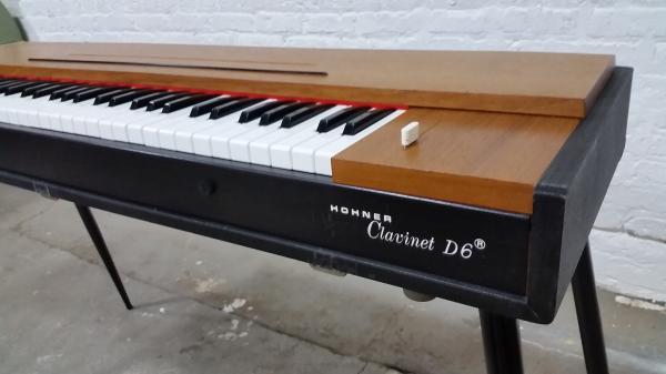 Clavinet d6 Faceplate Logo