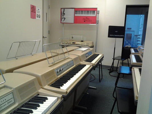 A Rare Breed Indeed: The Wurlitzer Student Model Classroom