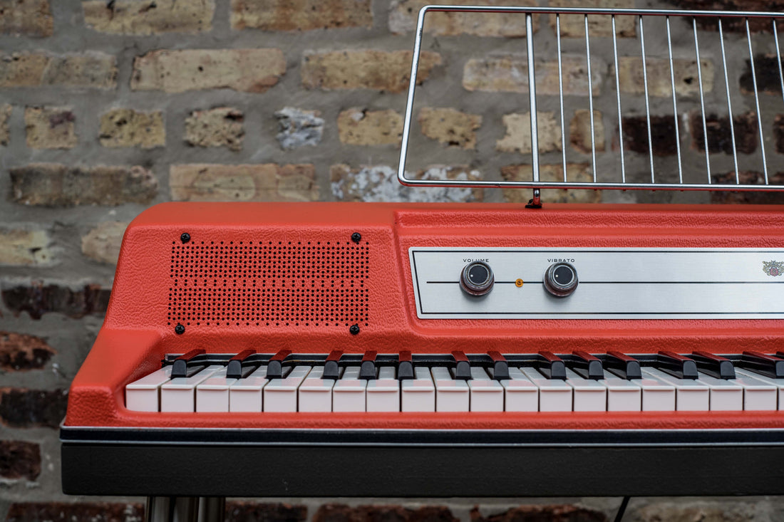 Custom Shop: Fiesta Red Wurlitzer 200