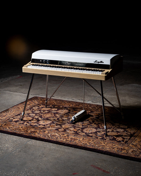 The 'Bagel' Rhodes - 1974 Ash Fender Rhodes