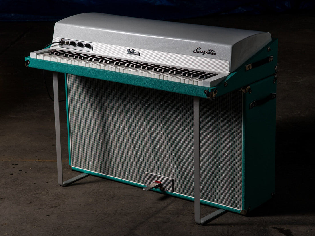 Custom Shop: Teal Fender Rhodes Suitcase 73