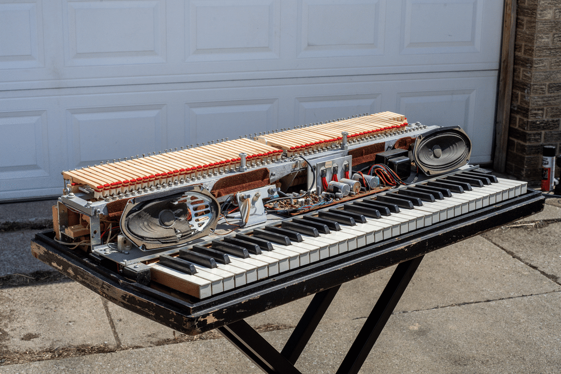Quarantine Wurlitzer 200