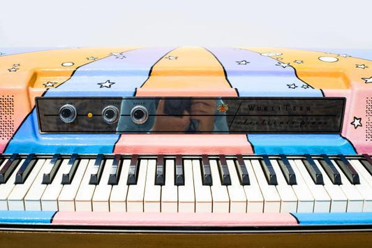 Kesha's Custom Wurlitzer 200