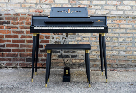 Custom Shop: Black Wurlitzer 145B