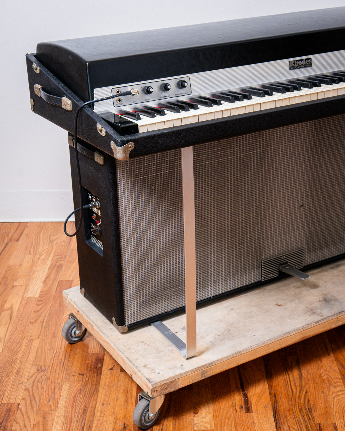 1975 Rhodes Mark I Suitcase 88 "Alberta"