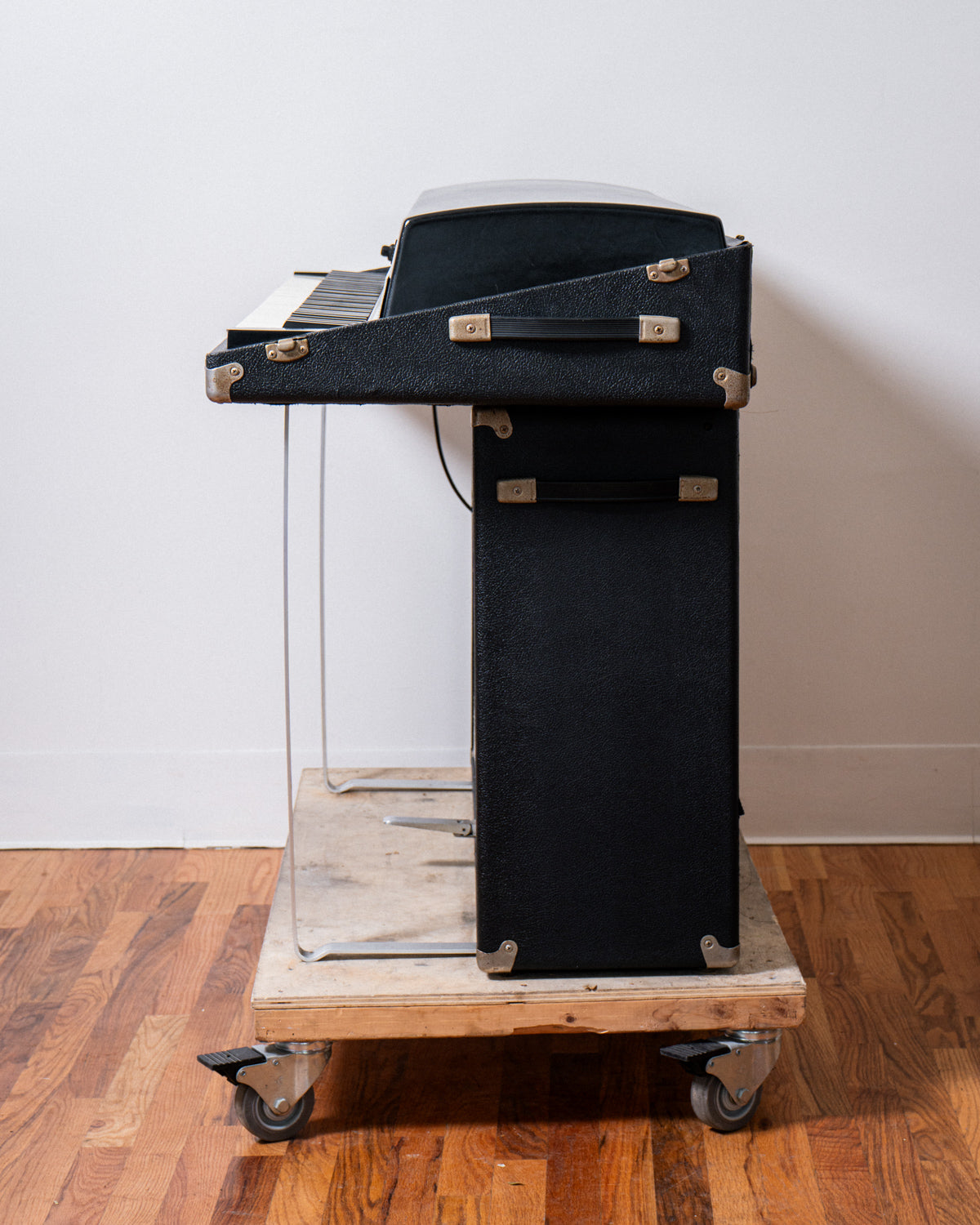 1975 Rhodes Mark I Suitcase 88 "Alberta"