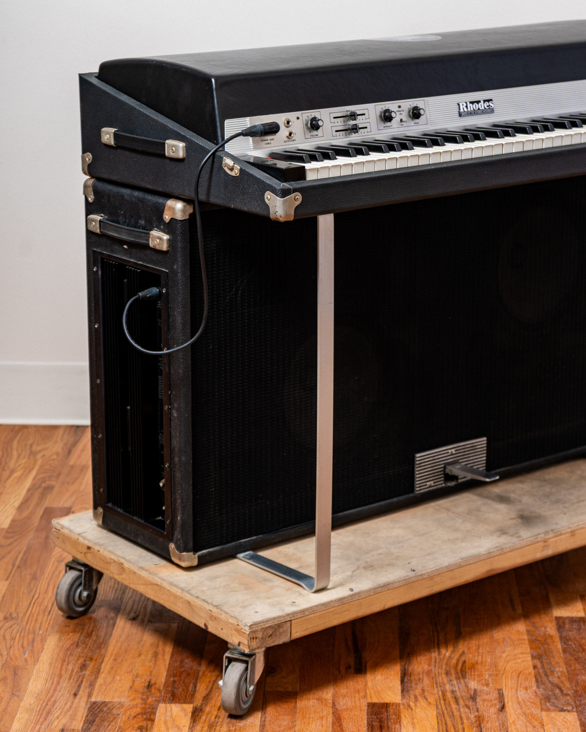 1978 Rhodes Mark I Suitcase 73 "Greg"