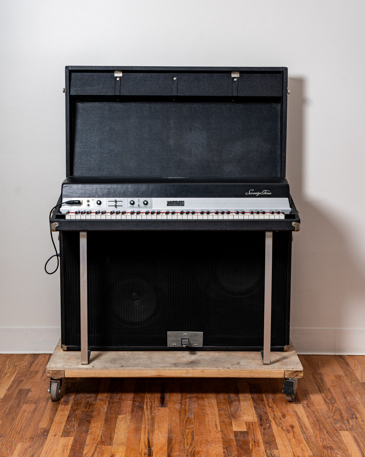 1978 Rhodes Mark I Suitcase 73 "Greg"