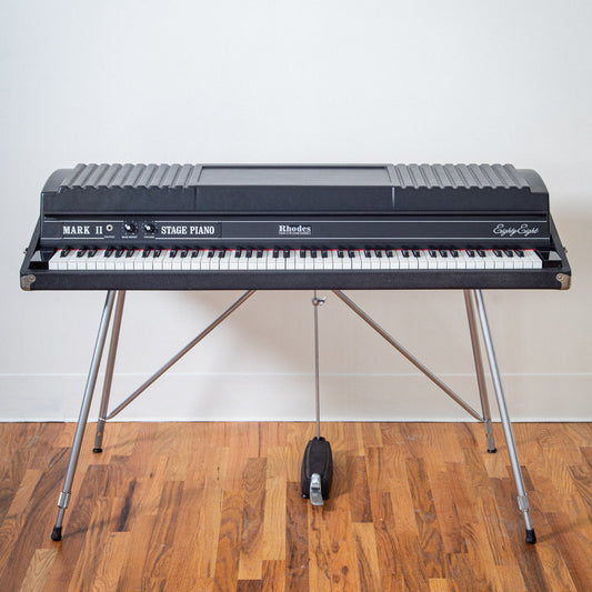 1982 Rhodes Mark II Suitcase 88 "GT88"