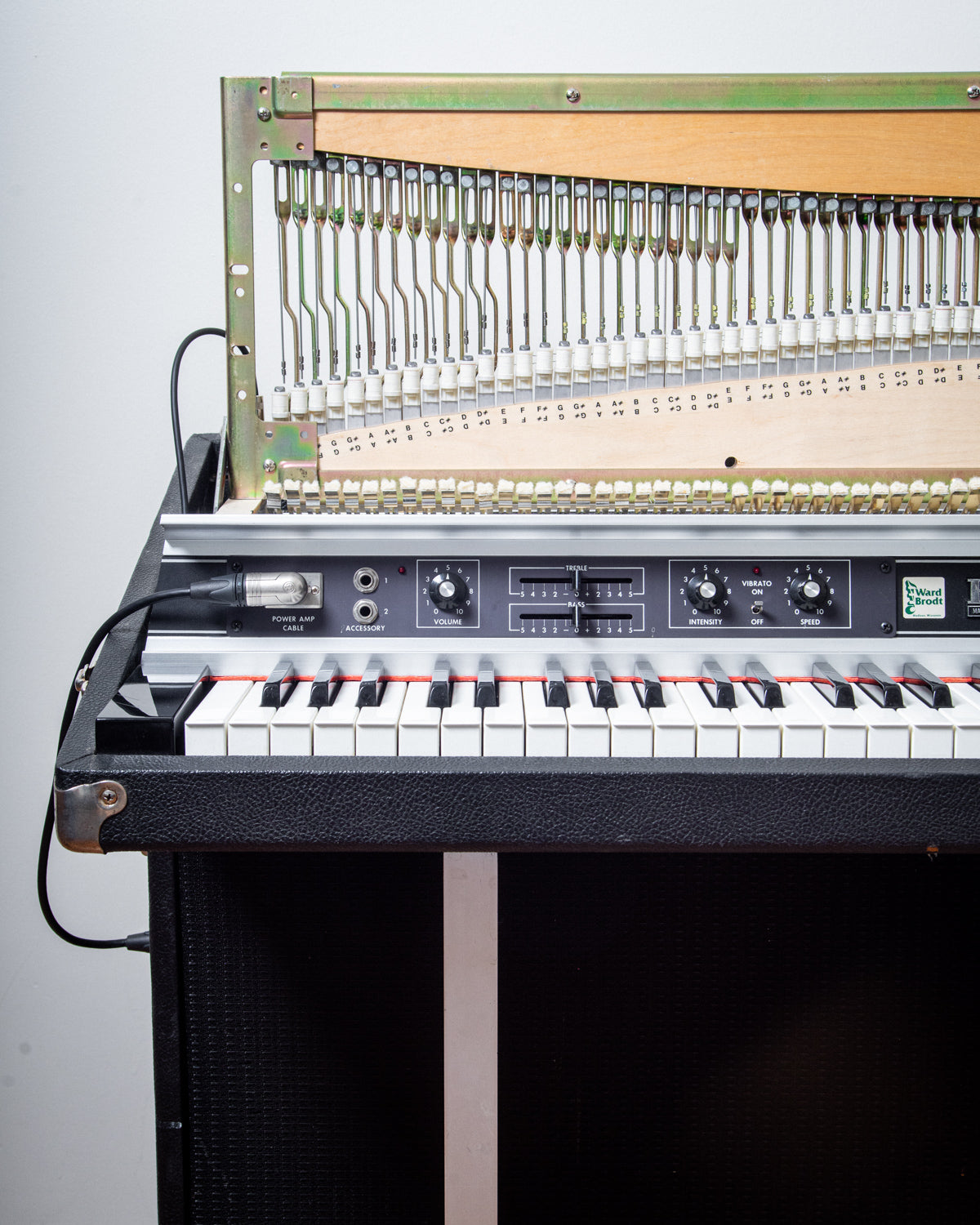 1982 Rhodes Mark II Suitcase 73 "Rod"