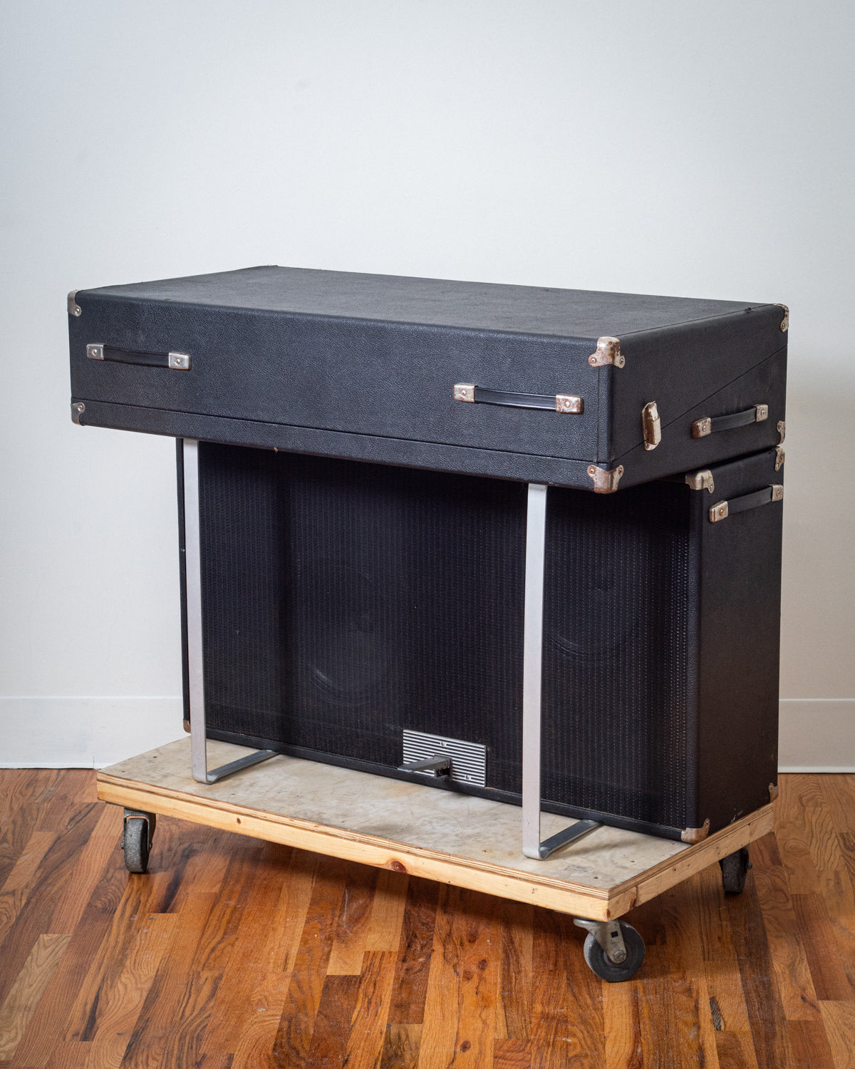 1982 Rhodes Mark II Suitcase 73 "Rod"