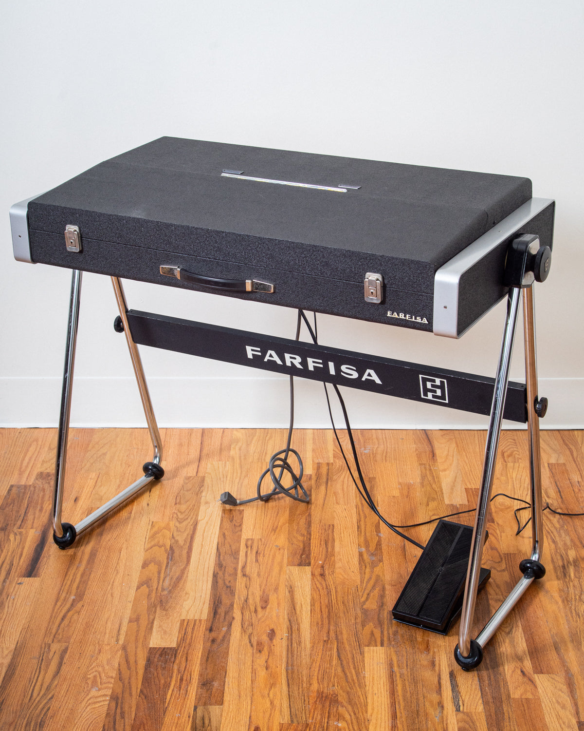 Farfisa VIP 345 with Leslie 825