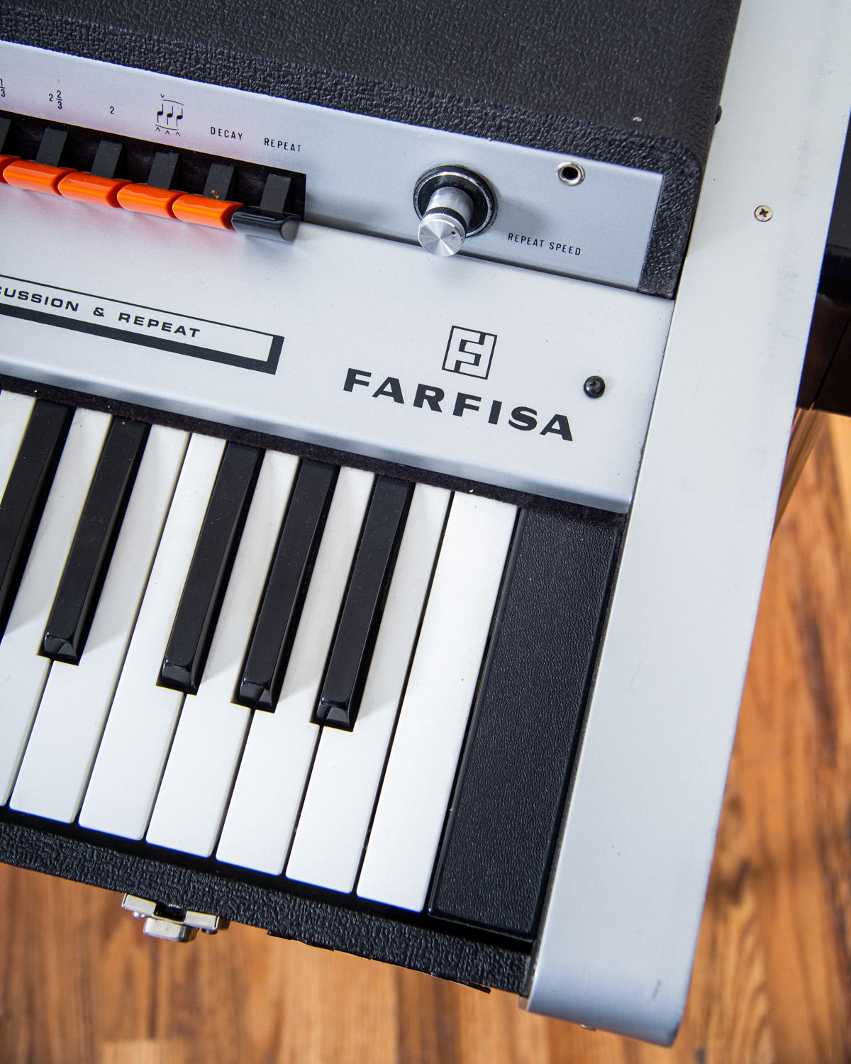 Farfisa VIP 345 with Leslie 825