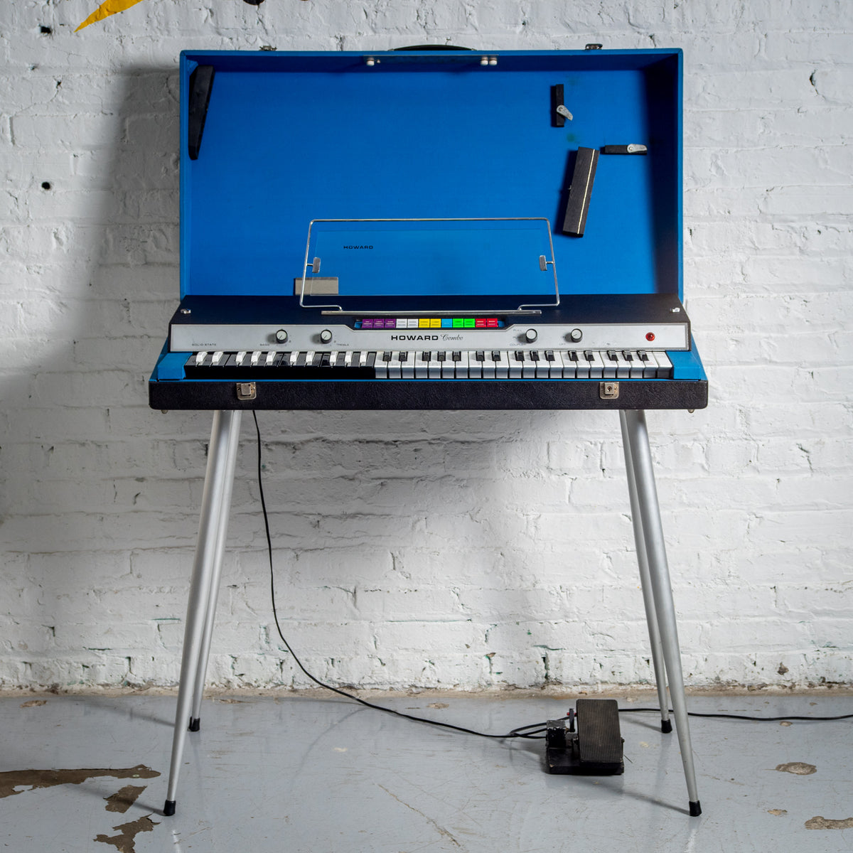 Howard Combo Organ (Late 1960's)