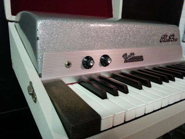 Sparkle Top Rhodes Piano Bass