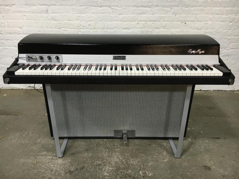 Rhodes Mark I Suitcase 88 Restoration Feature - The Chicago Electric ...