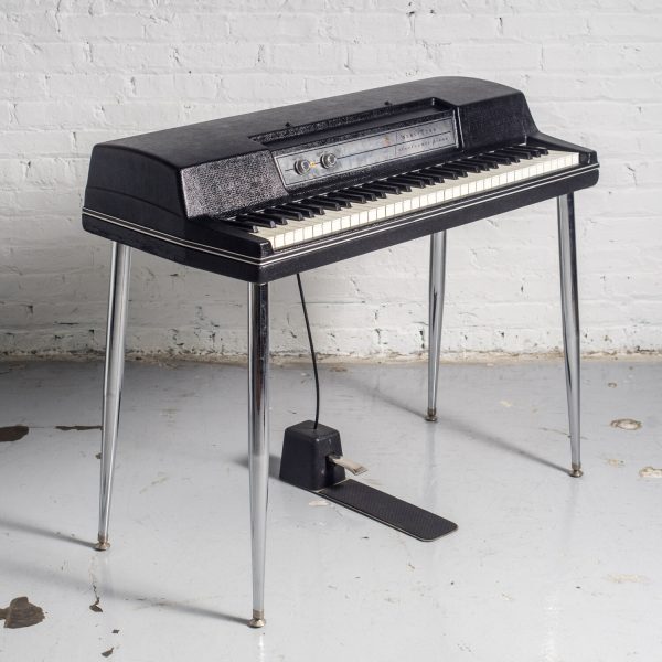 Wurlitzer 200 Electric Piano (1974) - The Chicago Electric Piano Co.
