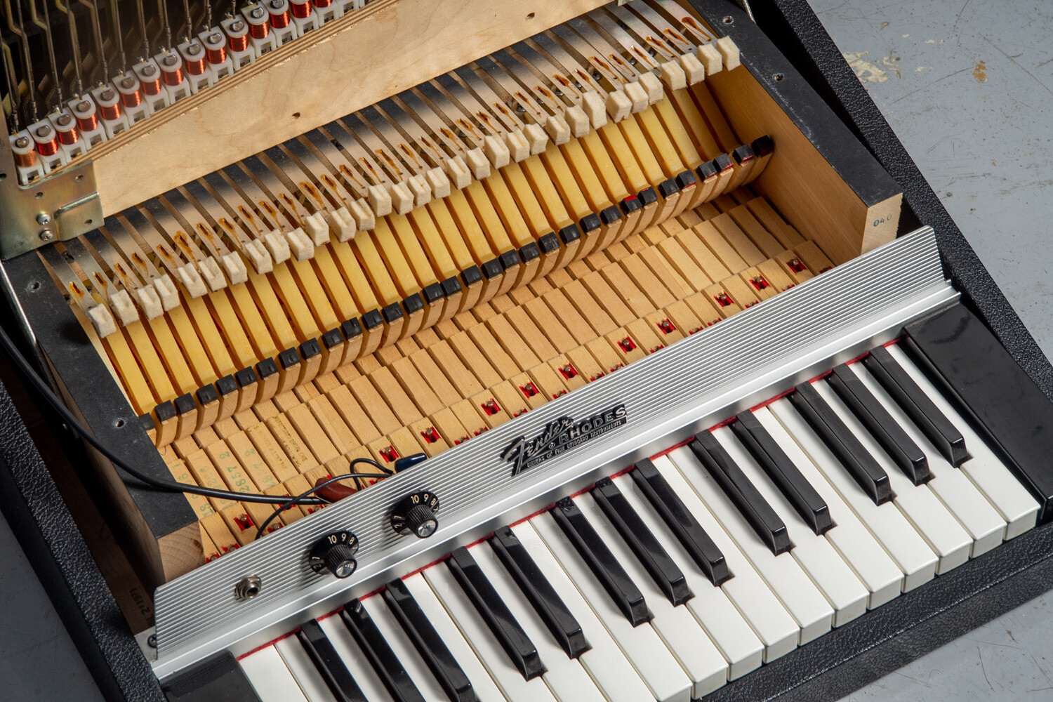 FOR SALE Fender Rhodes Piano Bass (1971) The Chicago Electric Piano Co.